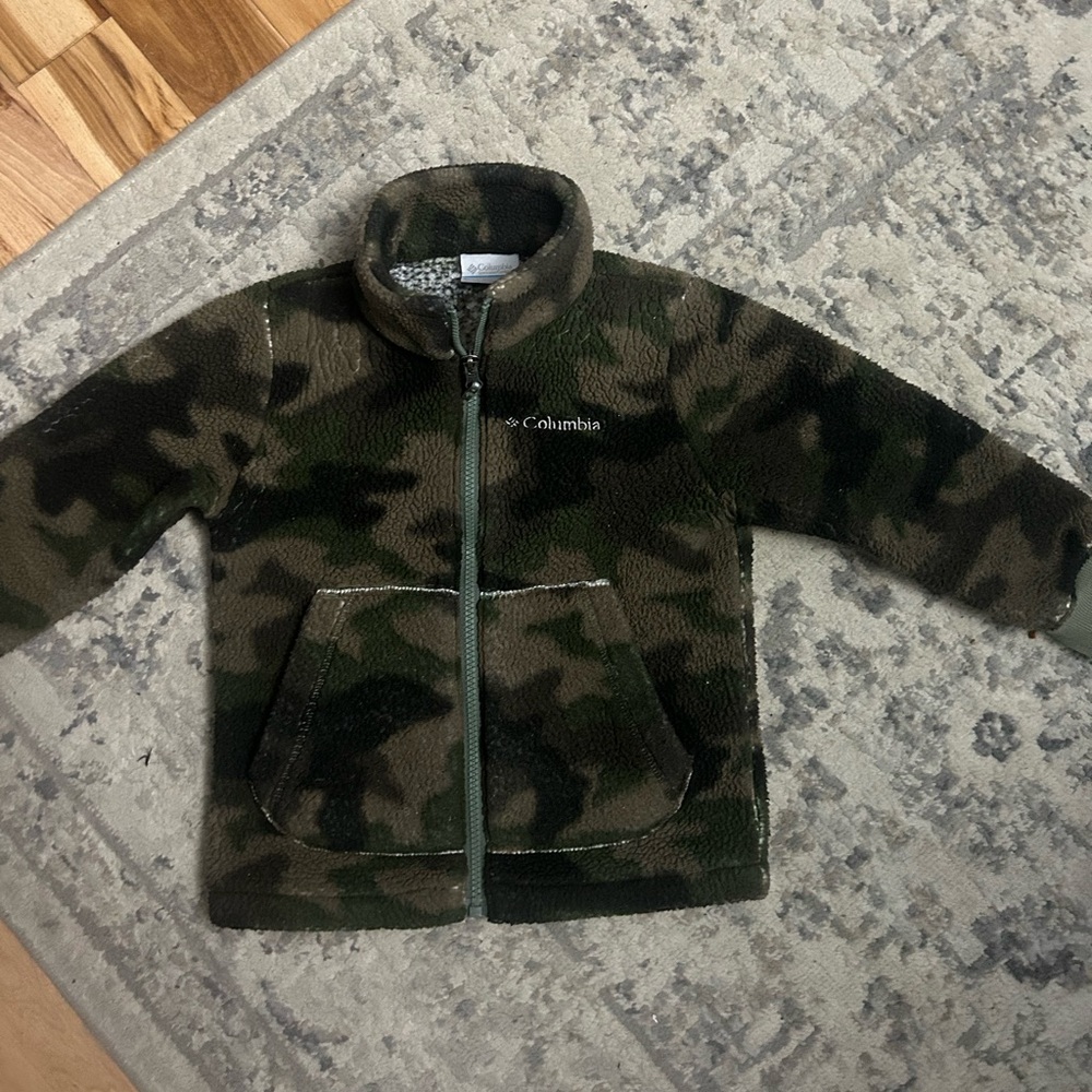 Columbia camo sherpa jacket